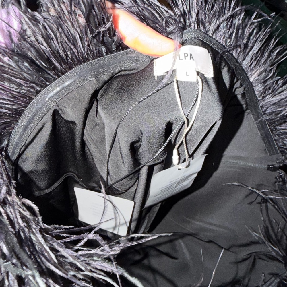 Nwt Lpa
Aurora Dress Black ostrich feather revolve L formal party evening $240 - Picture 5 of 7